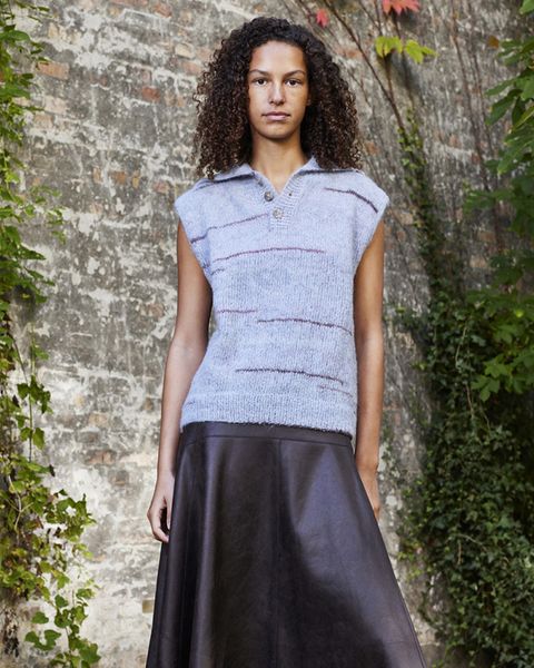 Hovedbilde Nellie vest/topp med polokrage. Garnpakke