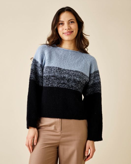 Hovedbilde Raglan genser i Hannah by Permin. Garnpakke.