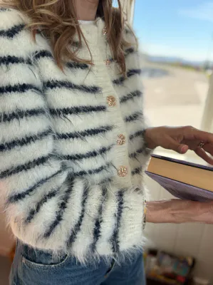 Fuzzy Classic Cardigan. Garnpakke