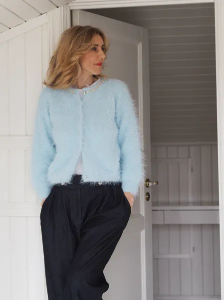 Hovedbilde Fuzzy Cardigan. Oppskrift