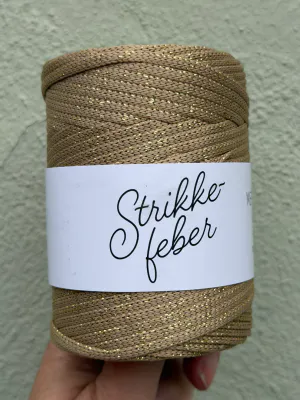Mere snor.